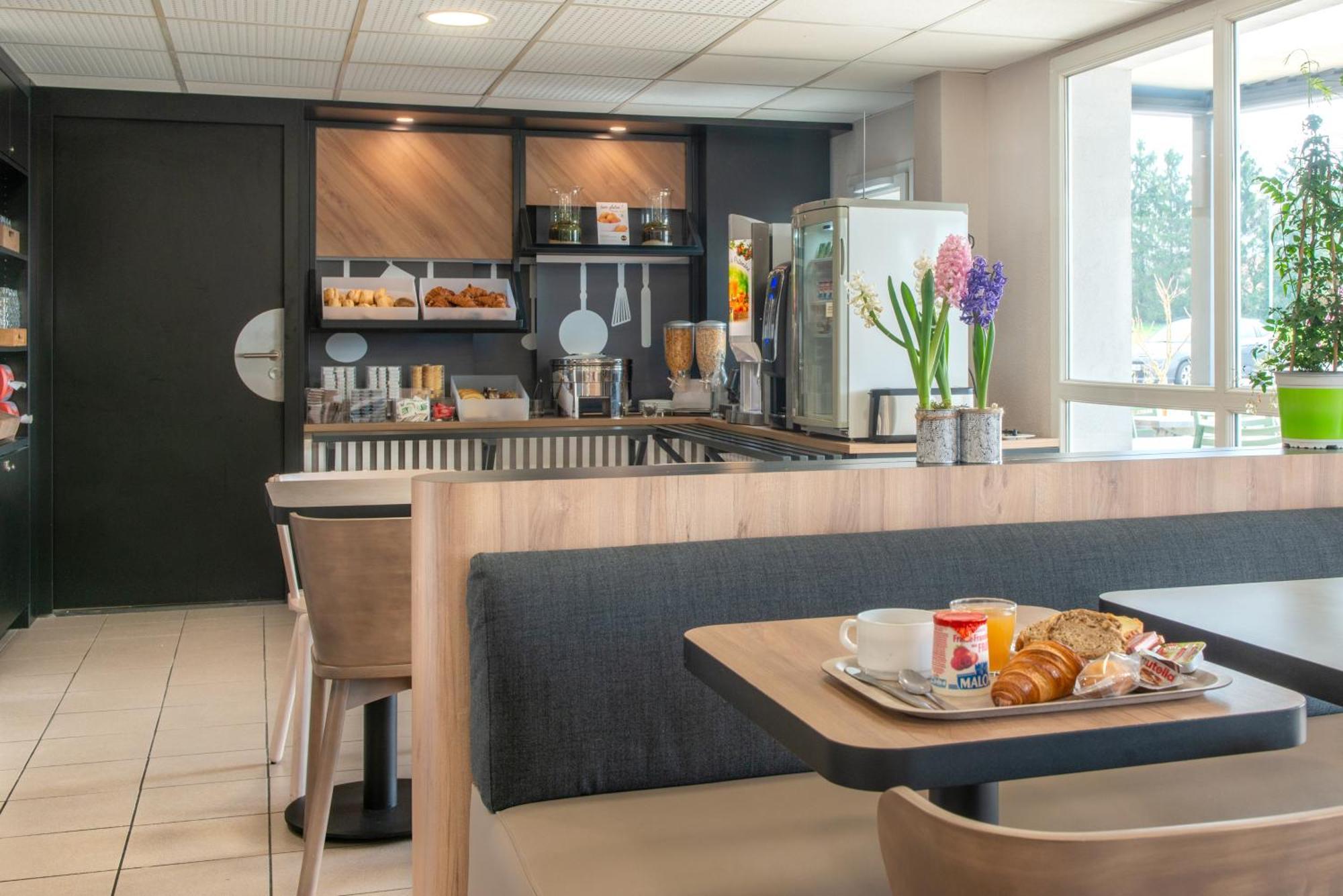 B&B Hotel Cholet Nord Dış mekan fotoğraf