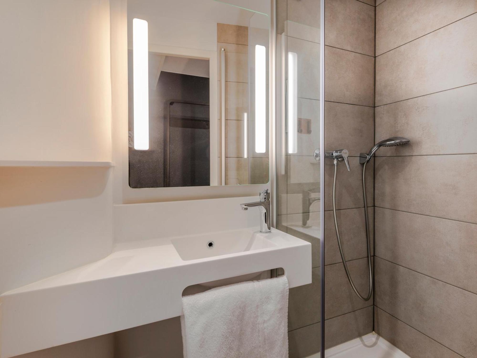 B&B Hotel Cholet Nord Dış mekan fotoğraf