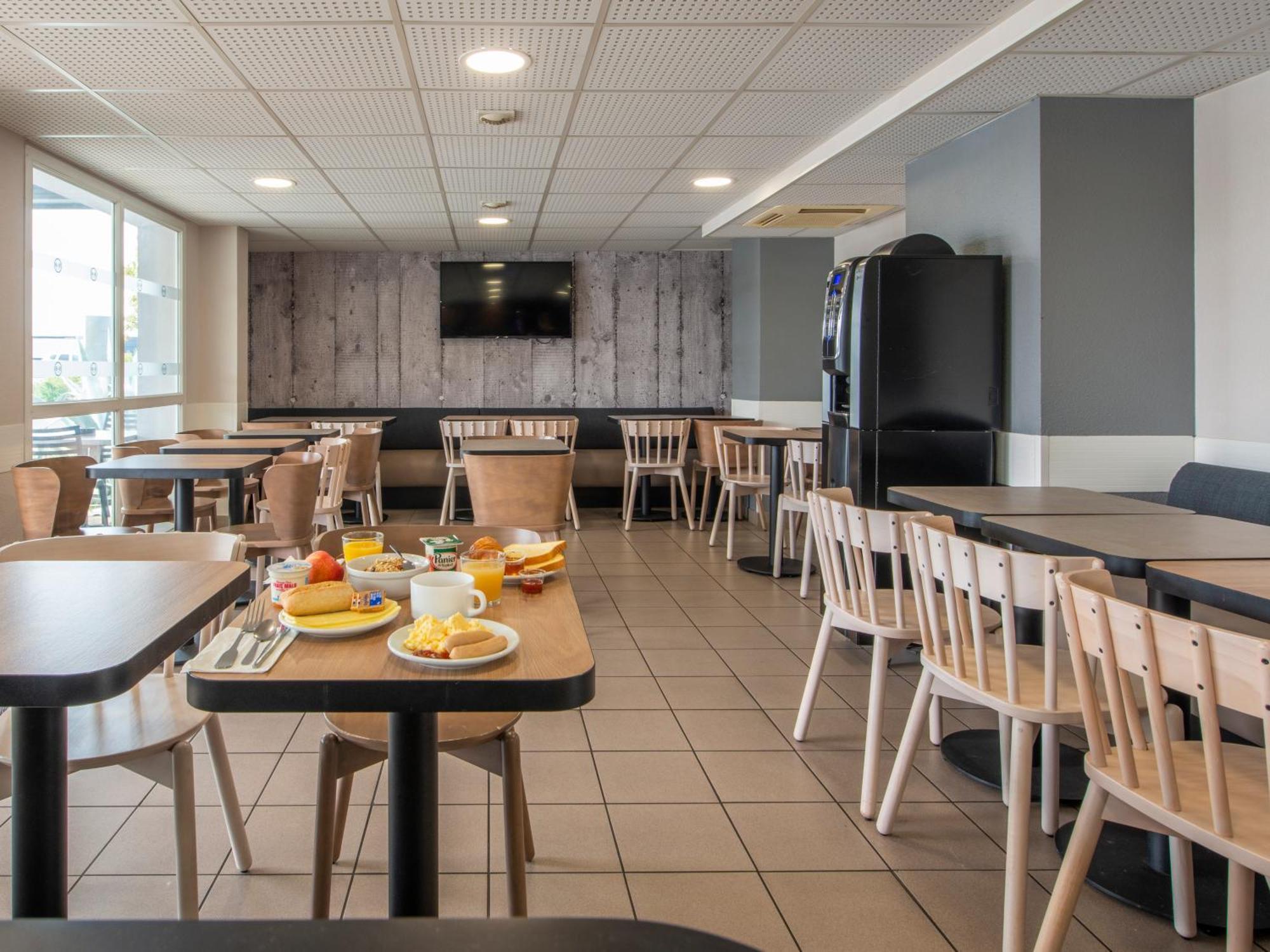 B&B Hotel Cholet Nord Dış mekan fotoğraf