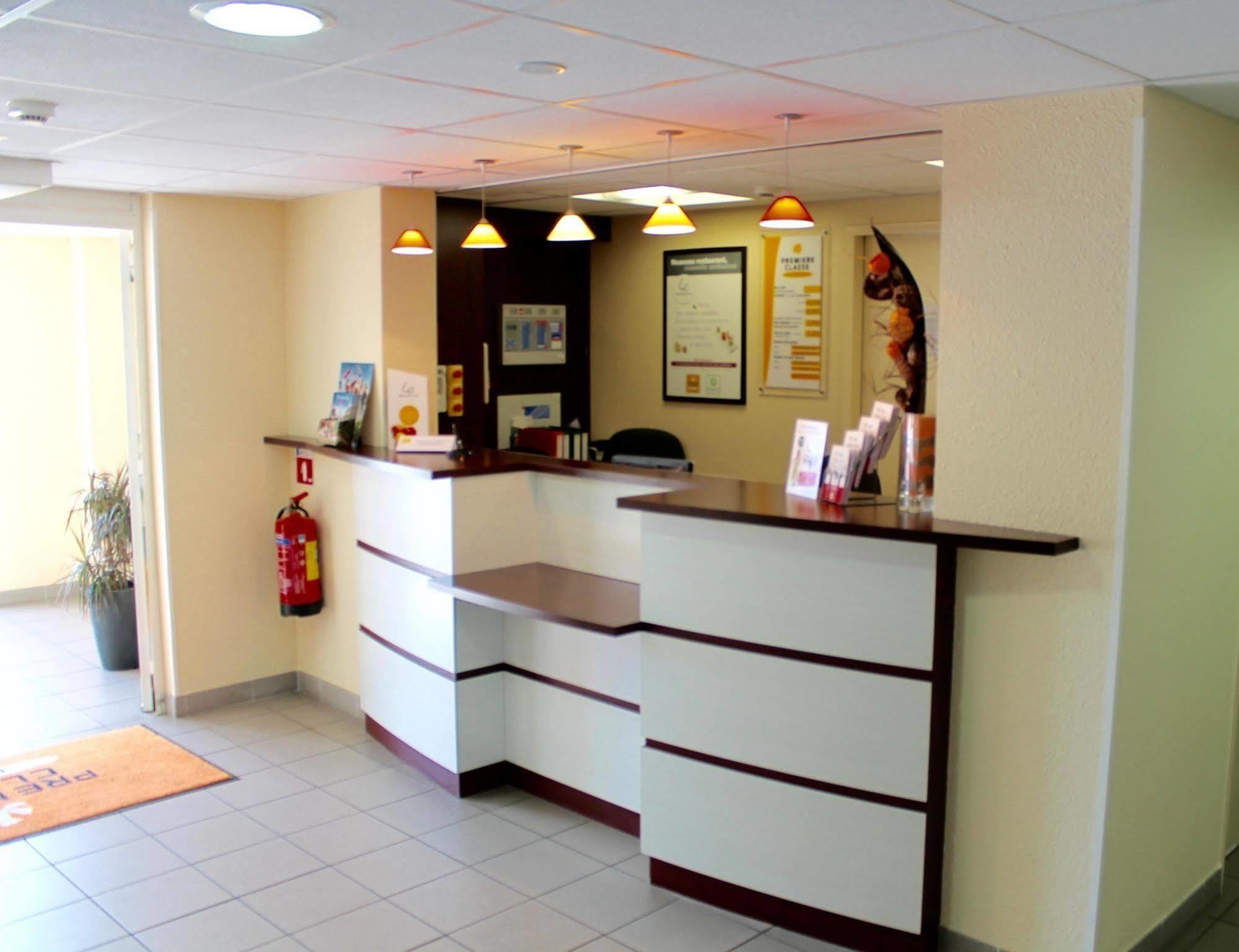 B&B Hotel Cholet Nord Dış mekan fotoğraf